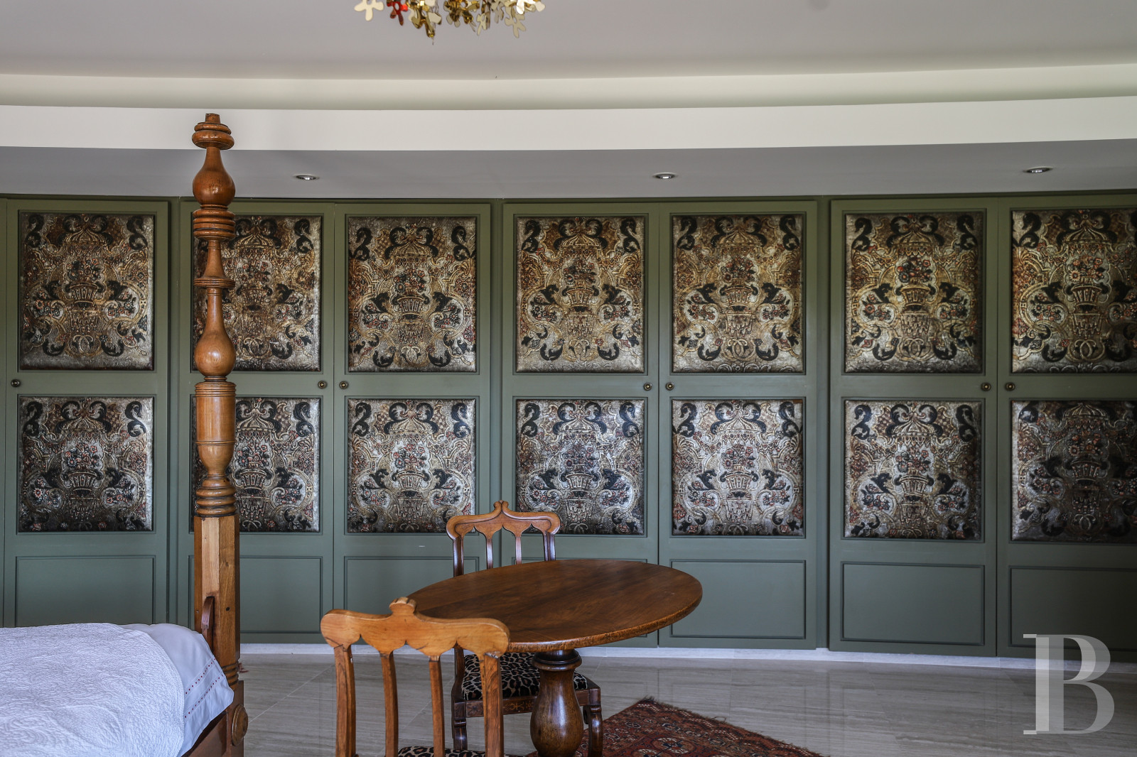 A villa designed and built by a Modernist architect in the heart of an arboreal estate close to Nîmes - photo  n°26